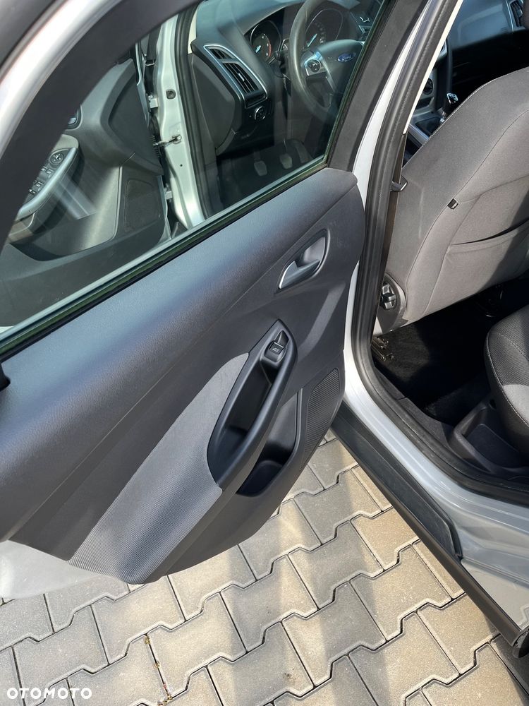 Ford Focus - 12
