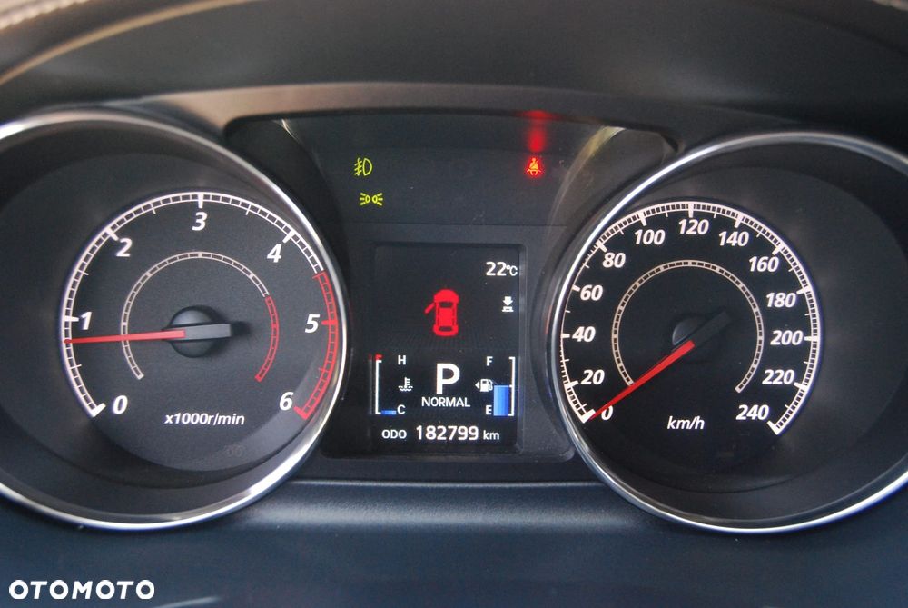 Peugeot 4007 - 35