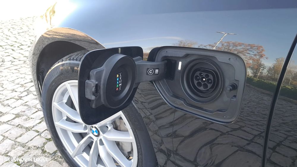 BMW 330 e Corporate Edition Auto - 12