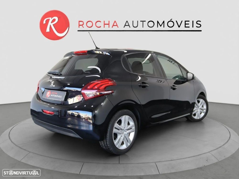 Peugeot 208 1.2 PureTech Signature - 8
