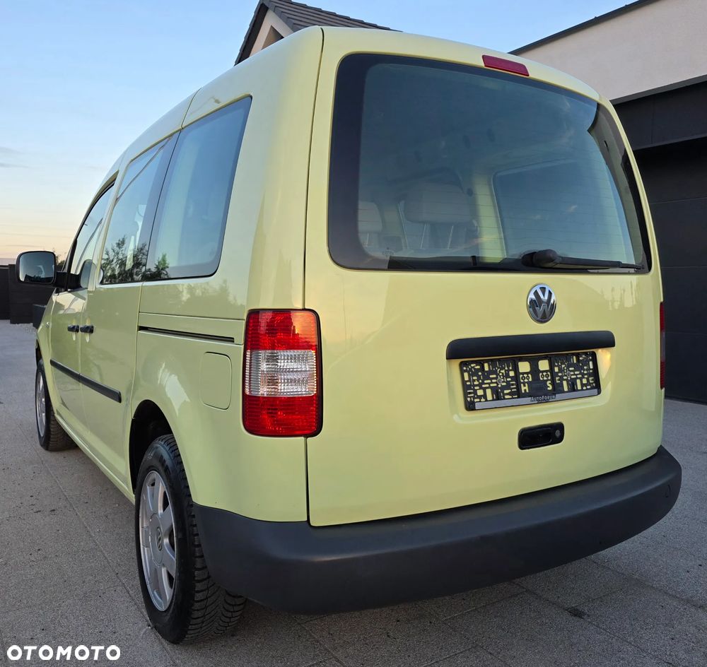 Volkswagen Caddy 1.6 Life Colour Concept - 8