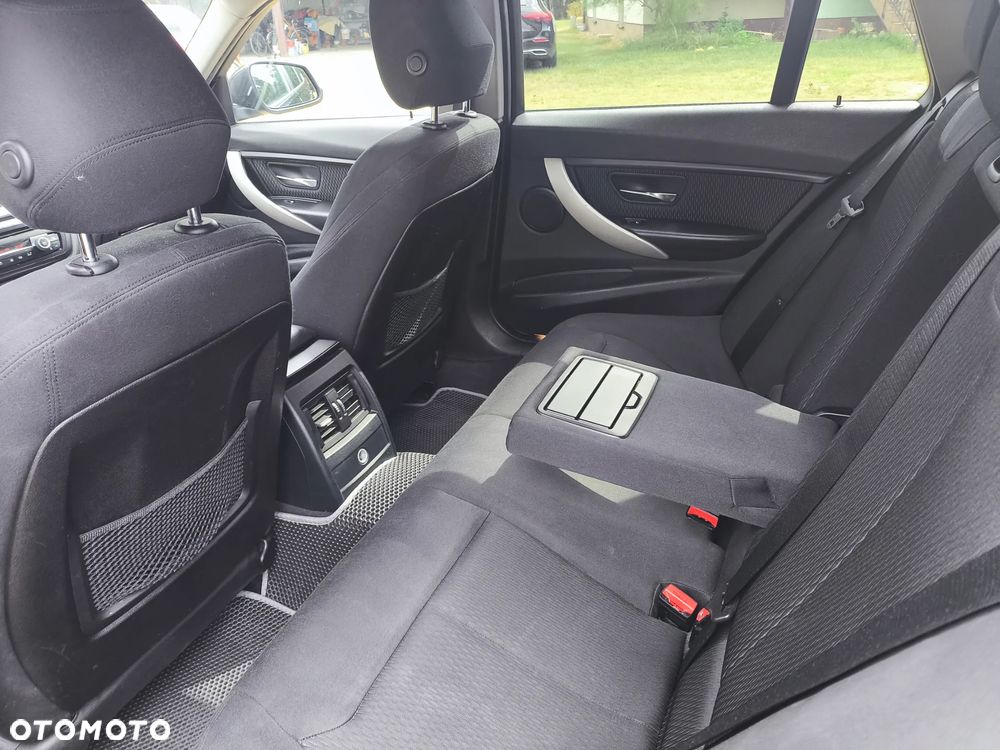 BMW Seria 3 320d - 3