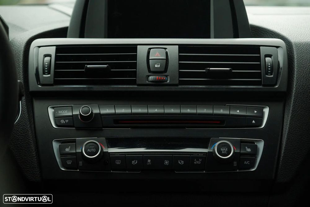 BMW 120 d Pack M - 14