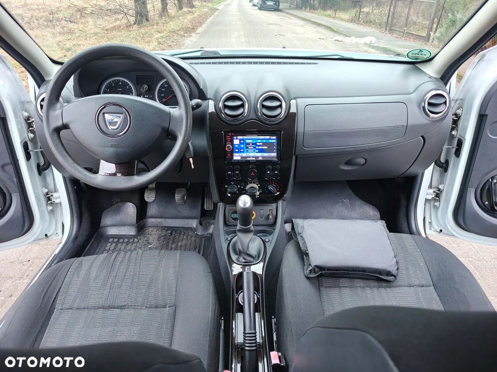 Dacia Duster 1.6 16V 4x2 Laureate - 15