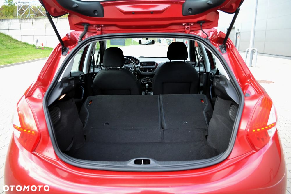 Peugeot 208 1.2 VTi Style - 30