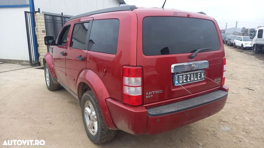 Dezmembrări Dodge Nitro 2.8 CRDi 4X4 an 2007 177cp - 4