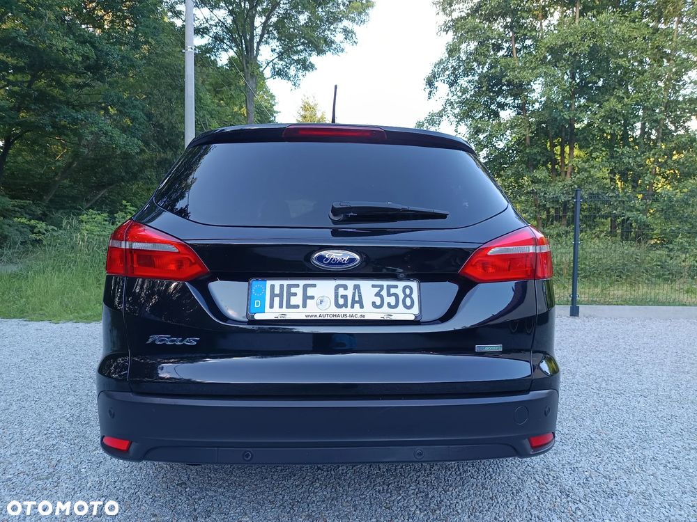 Ford Focus 1.0 EcoBoost STart-Stopp-System TITANIUM - 25