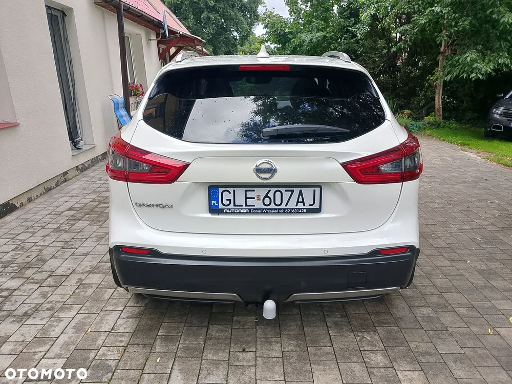 Nissan Qashqai 1.6 dCi DPF tekna - 4