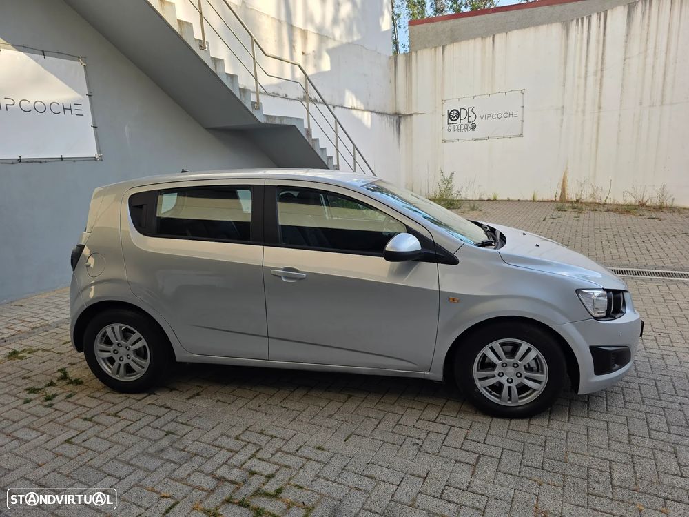 Chevrolet Aveo 1.3 VCDi LTZ - 15