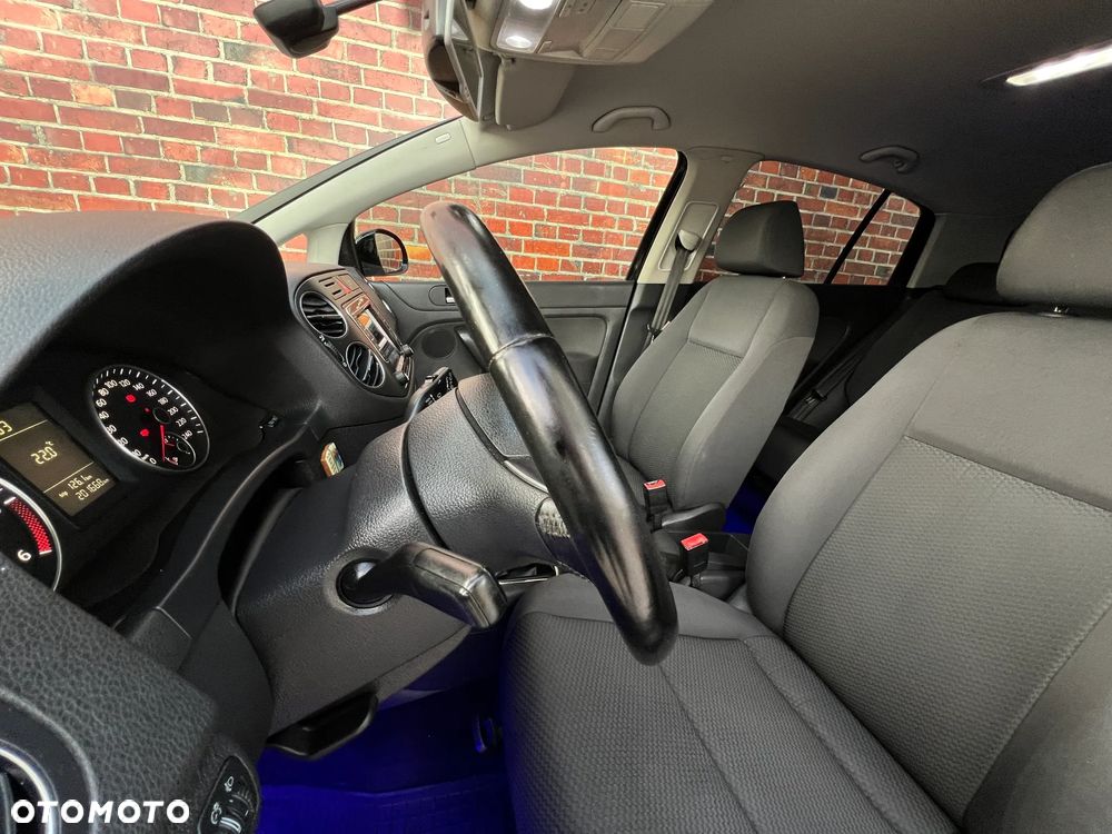 Volkswagen Golf Plus - 11