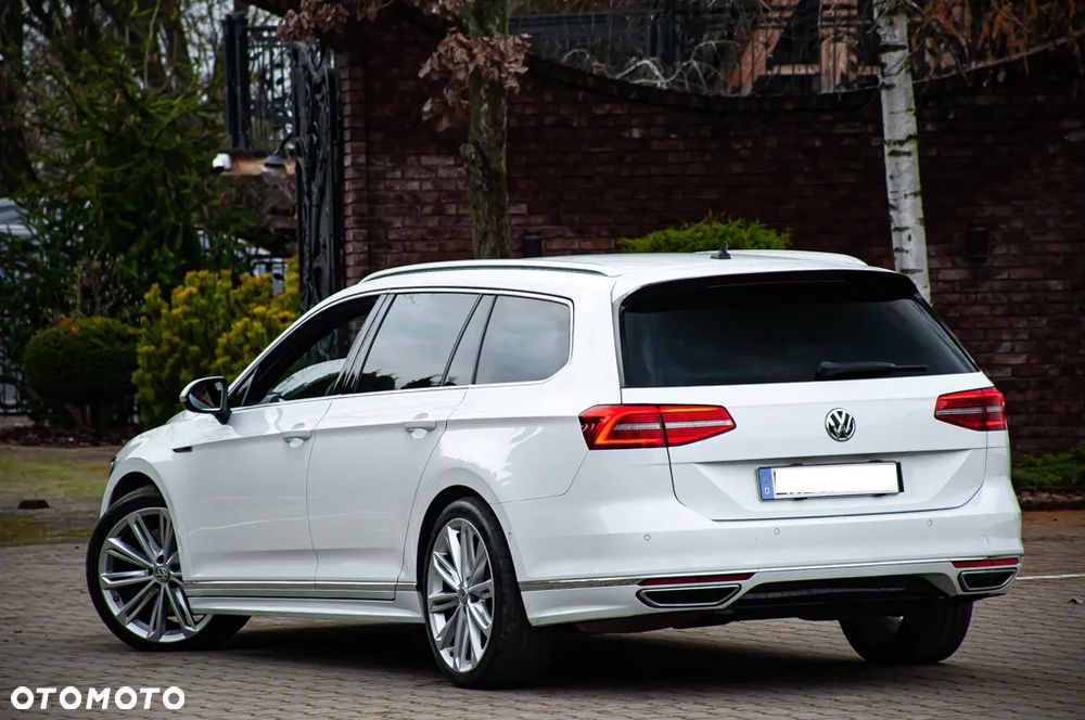 Volkswagen Passat 2.0 TDI SCR 4Motion DDG Highline - 15