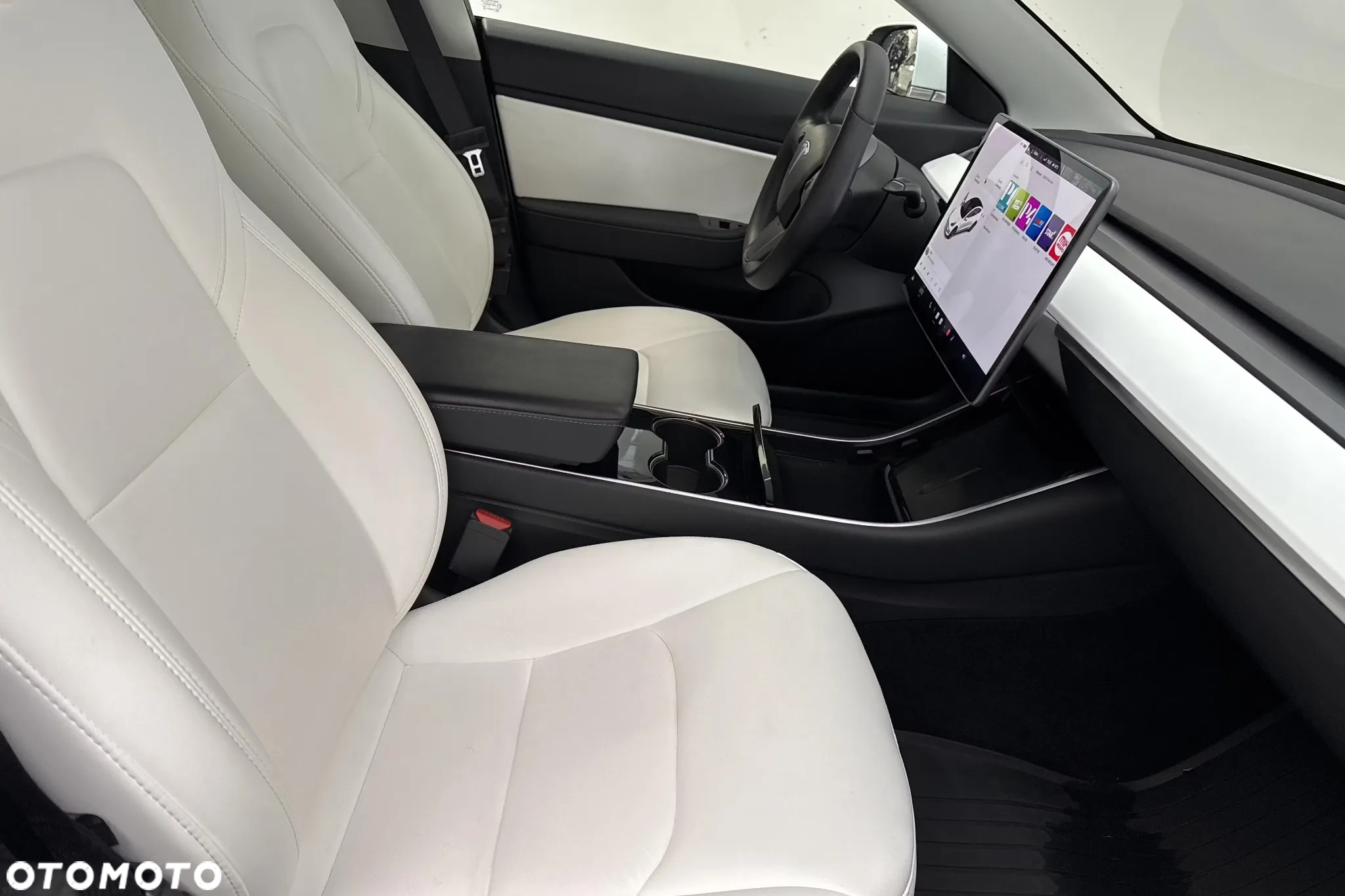 Tesla Model 3 Long Range AWD - 6
