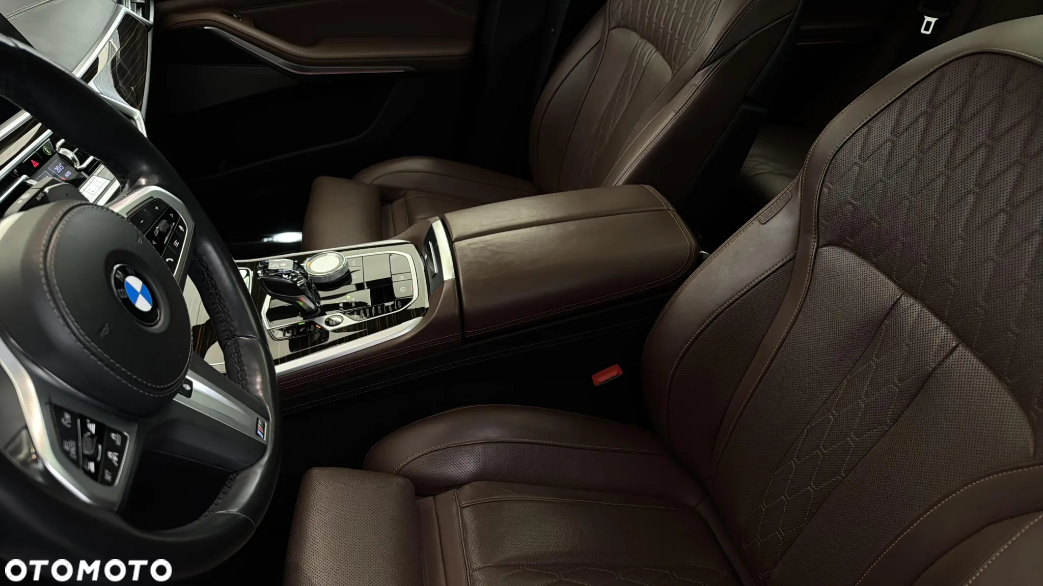 BMW X5 M M50d - 12