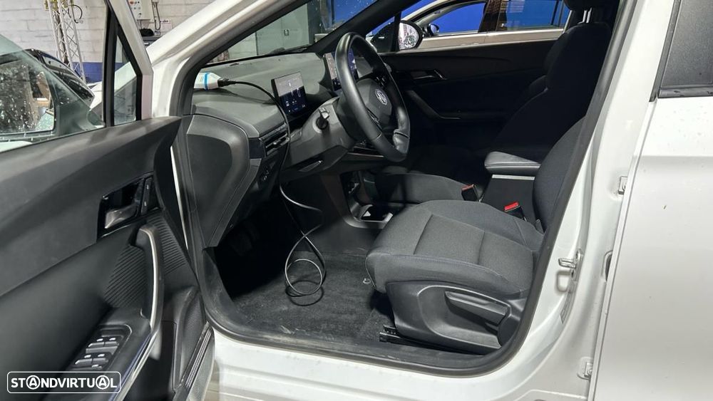 MG MG4 64 kWh Comfort - 5