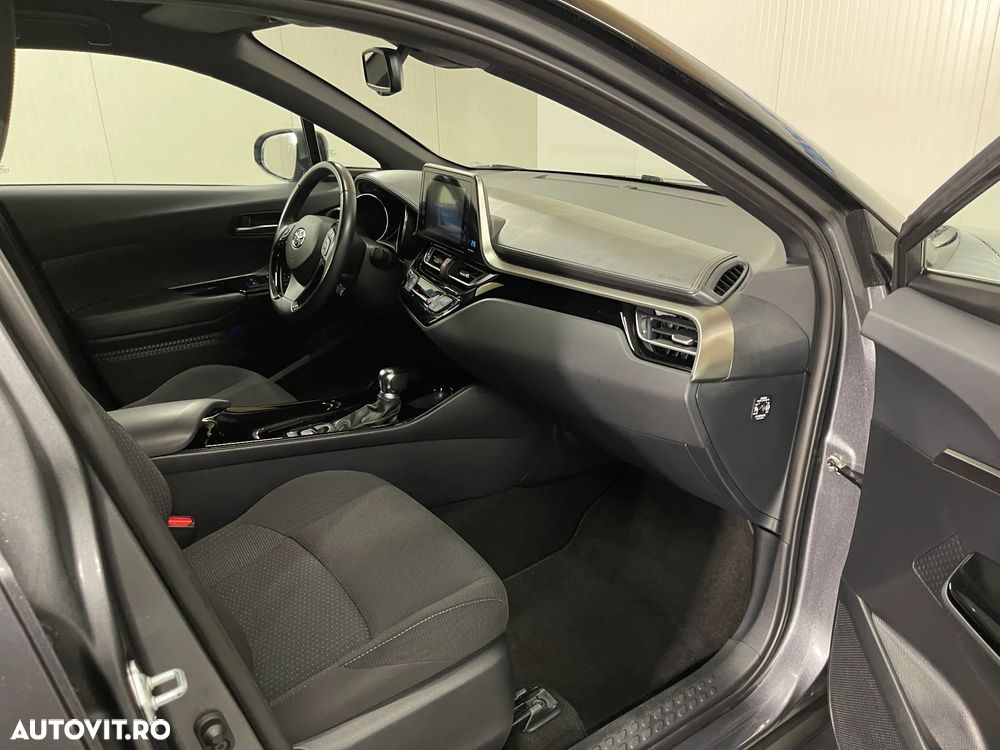 Toyota C-HR 1.8 HSD 4x2 CVT C-enter - 9