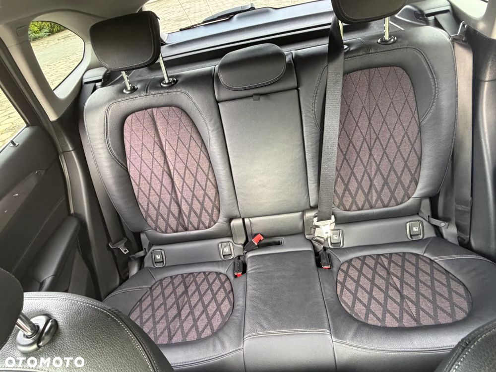 BMW X1 xDrive20i xLine - 13