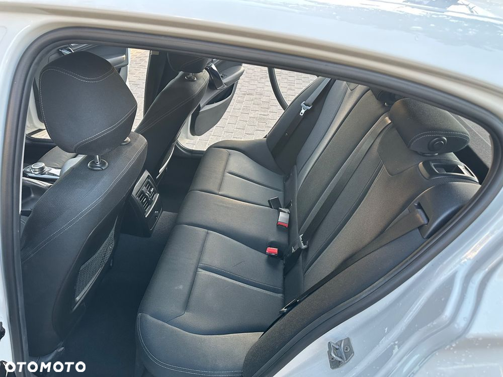 BMW Seria 1 118i Sport Line - 14