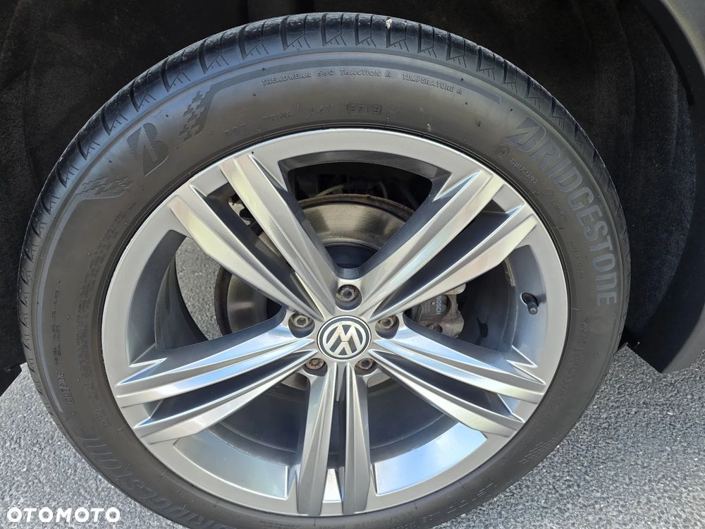 Volkswagen Tiguan - 26