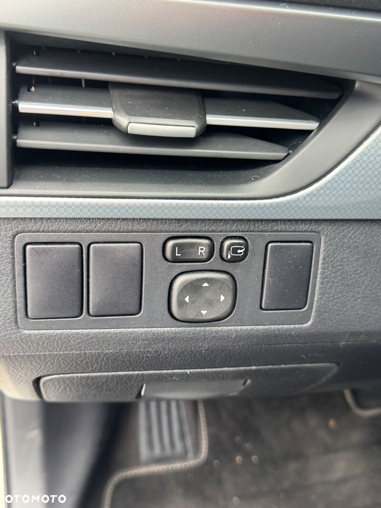Toyota Avensis Touring Sports 1.8 Multidrive S Edition-S - 21