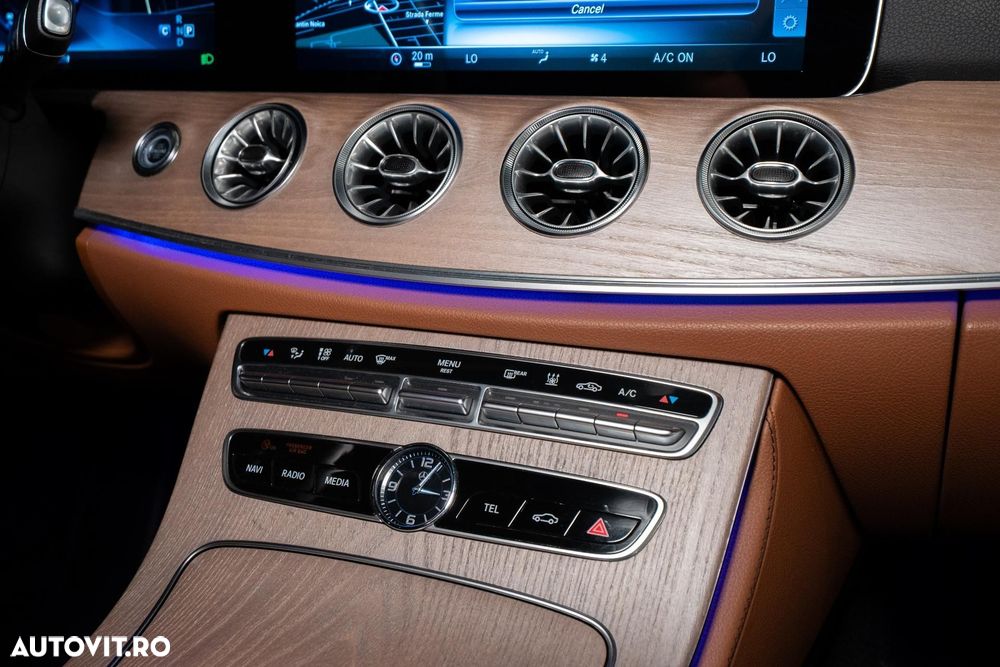 Mercedes-Benz E 220 d 4MATIC Aut. - 33