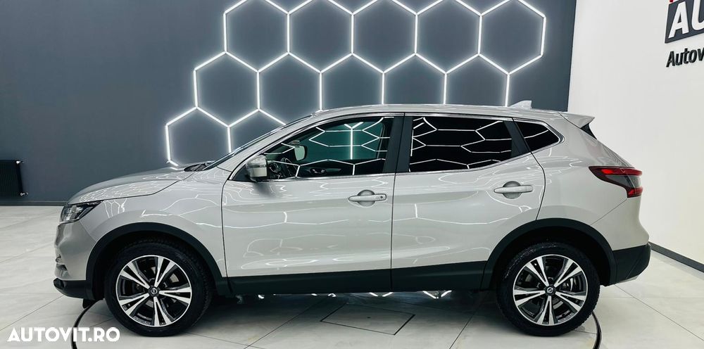 Nissan Qashqai 1.2 DIG-T Xtronic ACENTA - 33