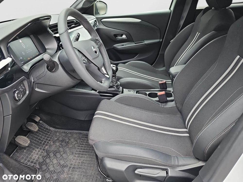 Opel Corsa 1.2 T GS S&S - 23