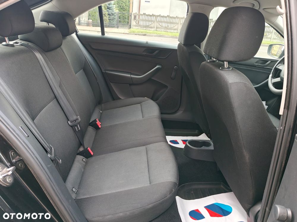Skoda RAPID 1.2 TSI Elegance - 8