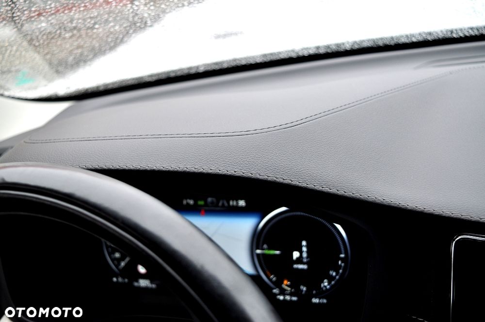 Volvo XC 60 T8 AWD Plug-In Hybrid Inscription - 29