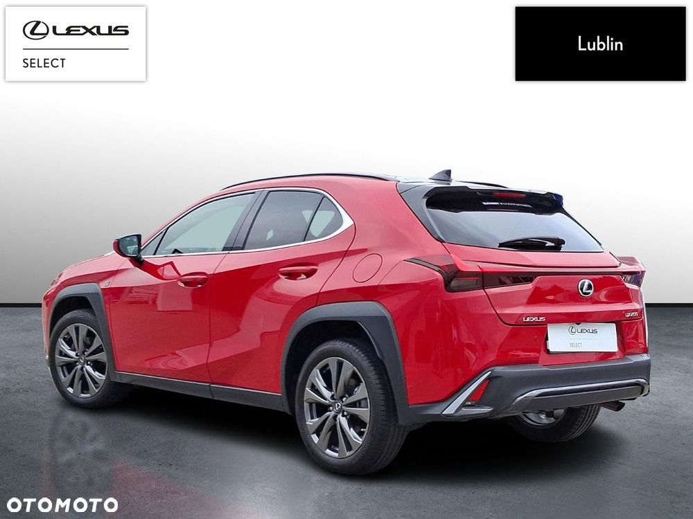 Lexus UX - 3