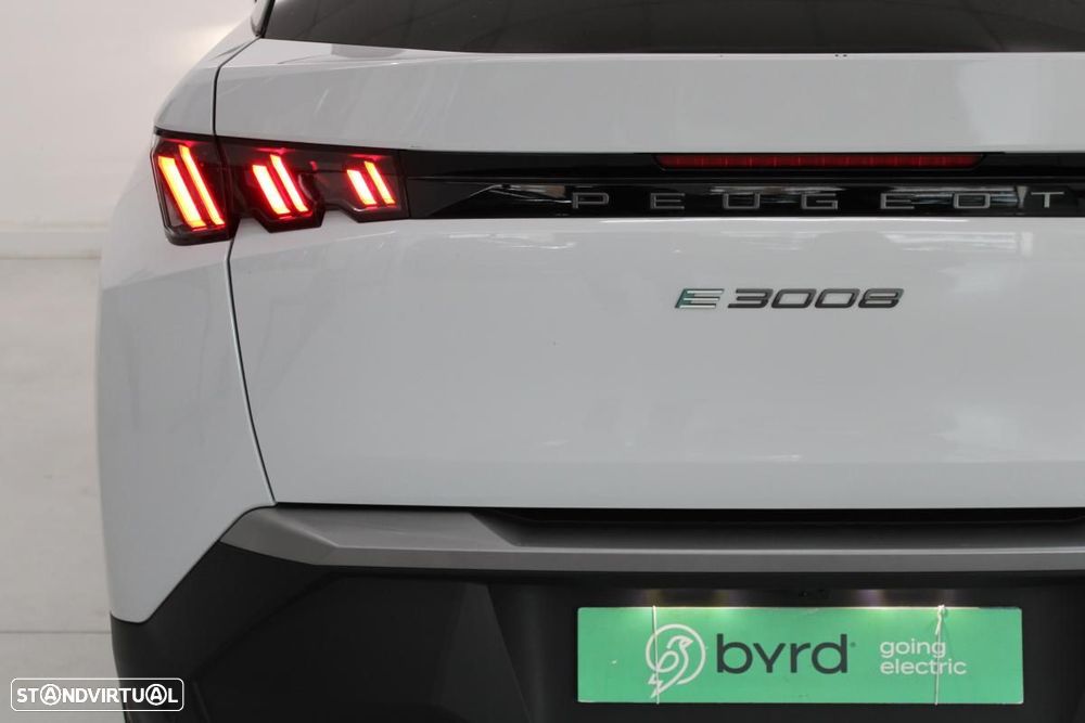 Peugeot E-3008 73 kWh Allure - 7