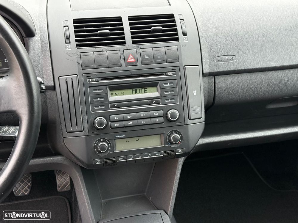 VW Polo 1.2 Sportline - 11