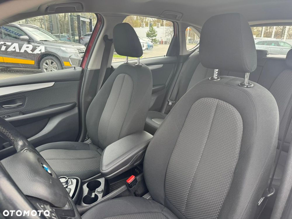 BMW Seria 2 218i Advantage - 11