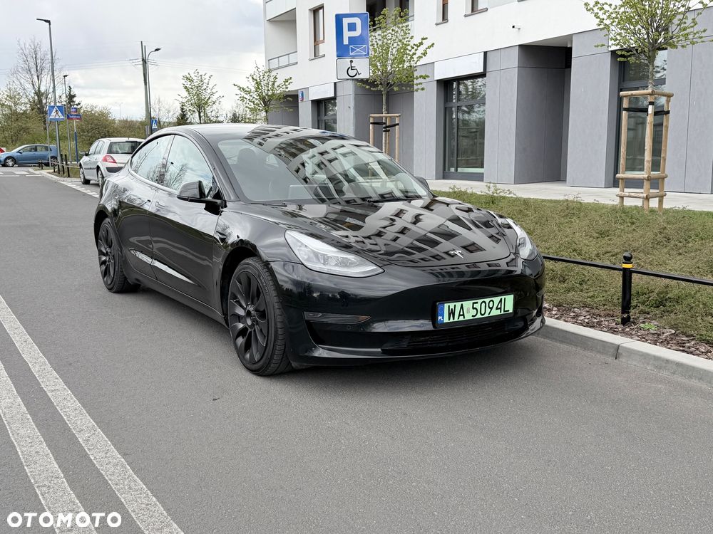 Tesla Model 3 Standard Reichweite Plus Hinterradantrieb - 2