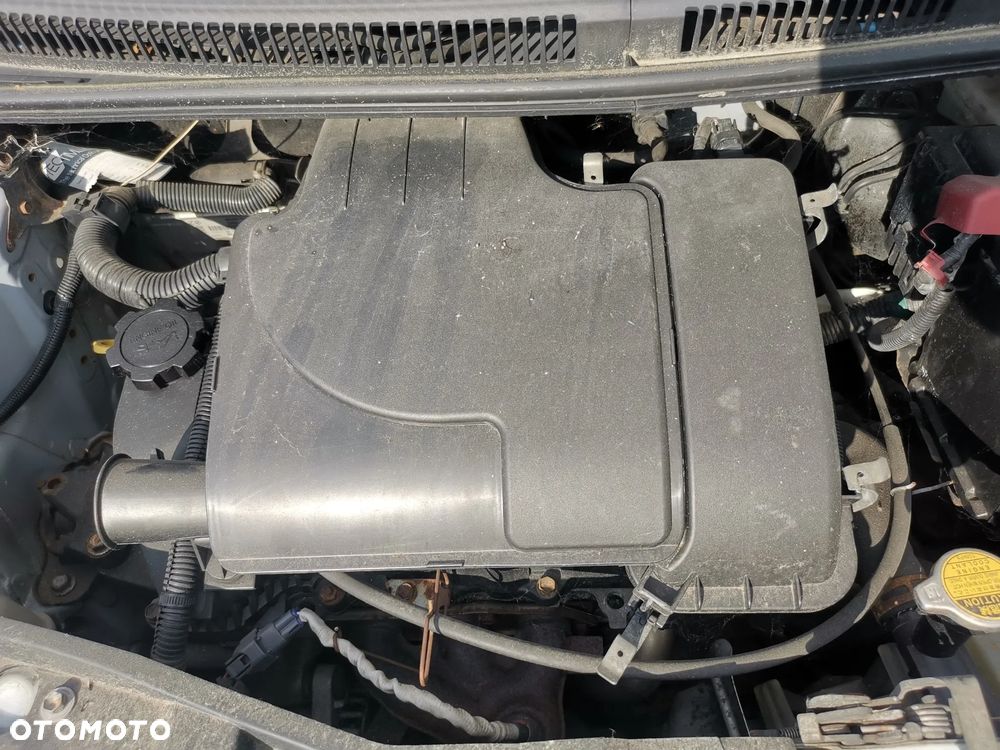 Części Toyota Aygo I 1.0B 1KR-B52 Lakier 8R0 - 20