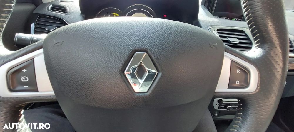 Renault Megane Grandtour ENERGY dCi 110 Start & Stopp Bose Edition - 8