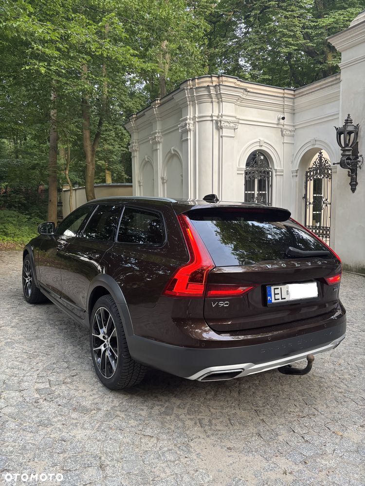 Volvo V90 D5 SCR AWD Momentum Pro - 6