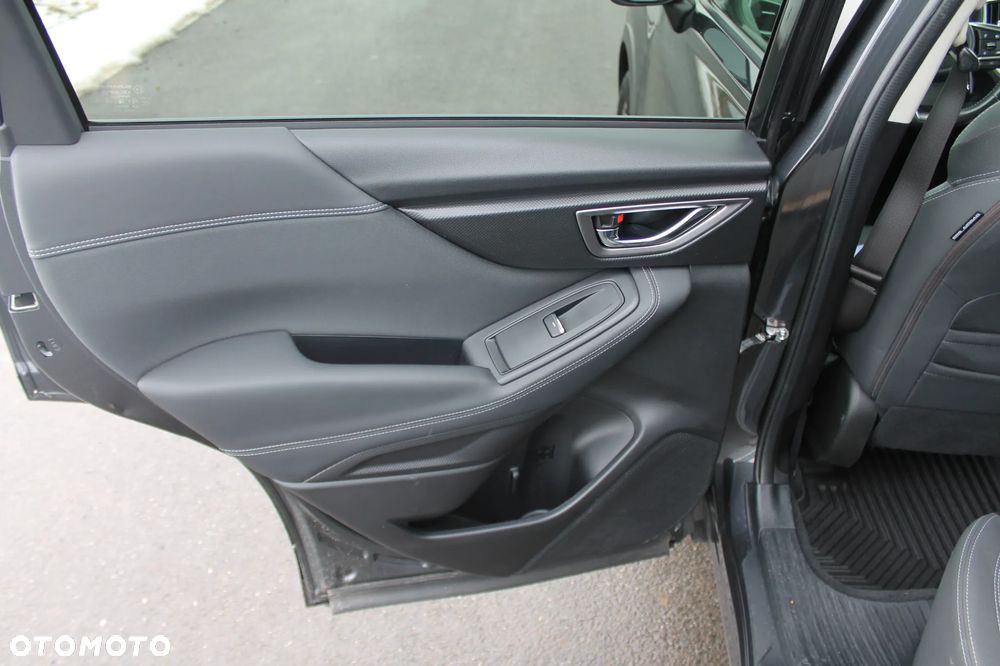 Subaru Forester 2.5 X Premium - 32