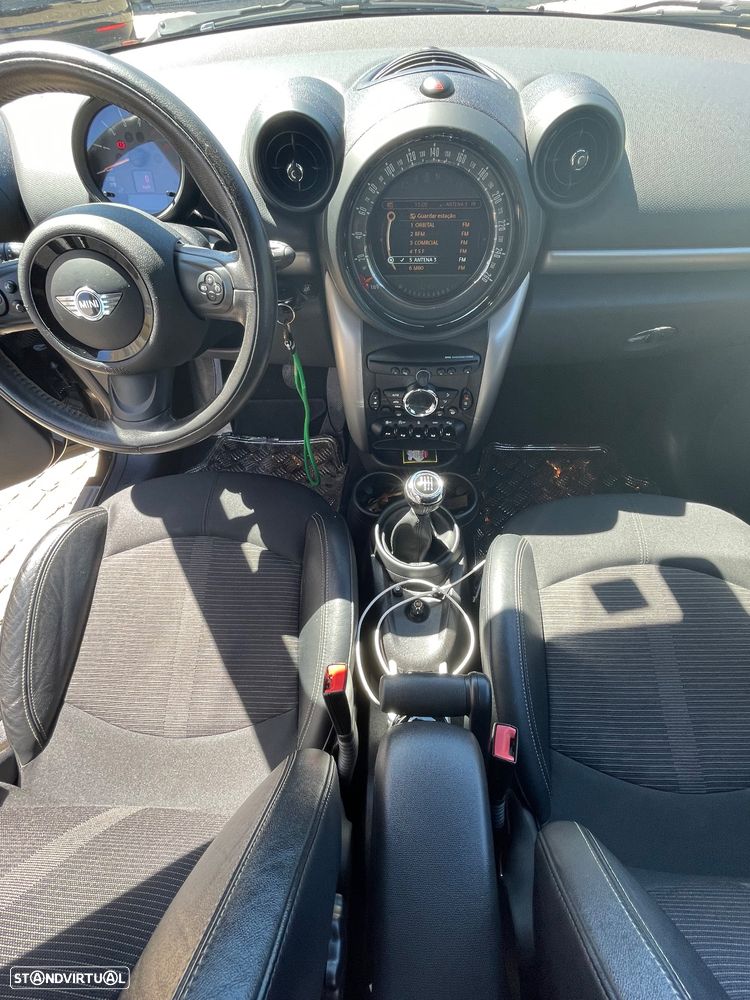 MINI Countryman Cooper D - 18