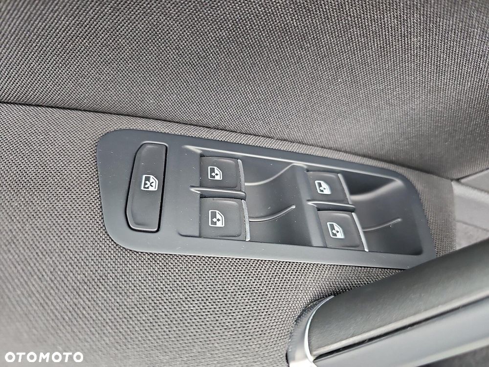 Volkswagen Golf - 20