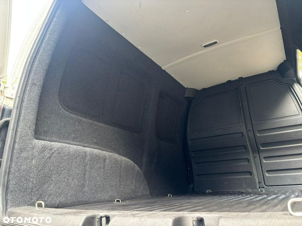 Volkswagen Caddy - 18