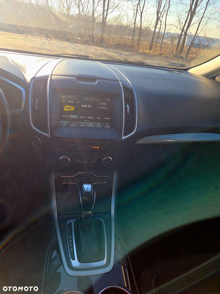 Ford S-Max 2.0 TDCi Titanium PowerShift - 32