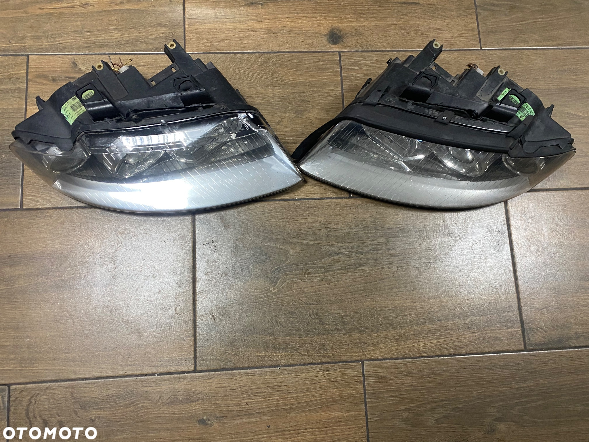 AUDI A4 B6 LAMPA PR/LEW PRZÓD 8E0941004G ORG. - 2