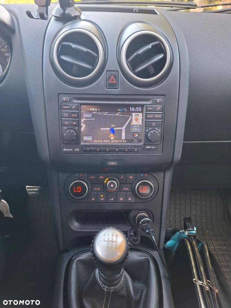 Nissan Qashqai 1.5 dCi DPF 360 - 15