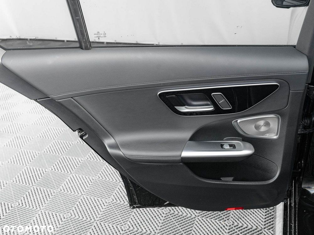 Mercedes-Benz Klasa C - 27