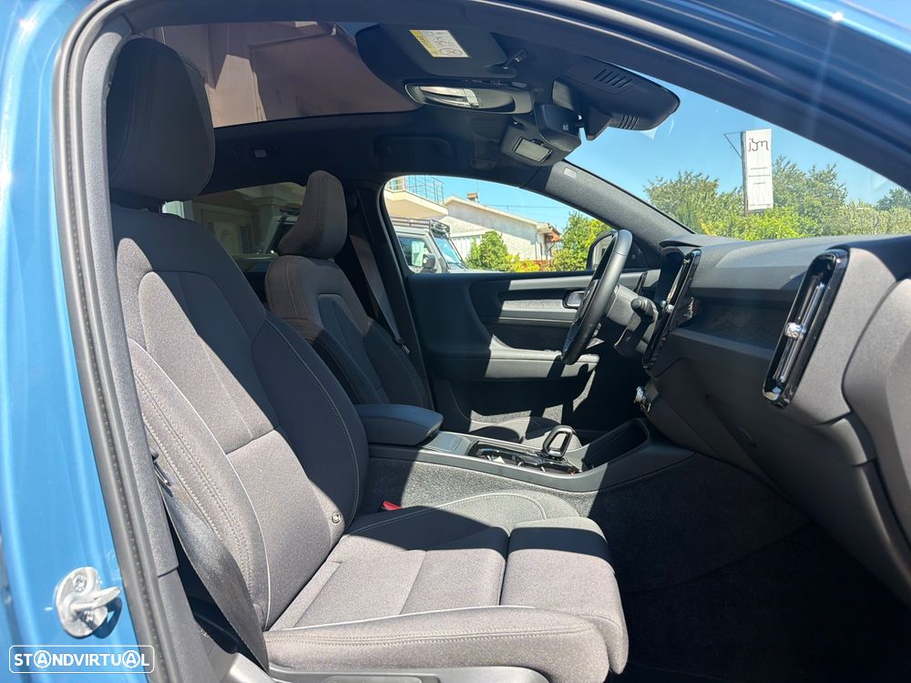 Volvo C40 Recharge 82 kWh Single M. Extended Range RWD Plus - 9