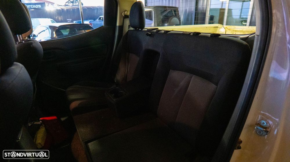 Mitsubishi L200 2.3 DI-D CD Invite 4WD - 19