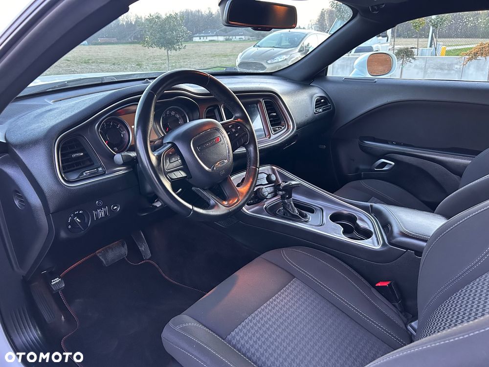 Dodge Challenger Automatik SXT Plus - 7