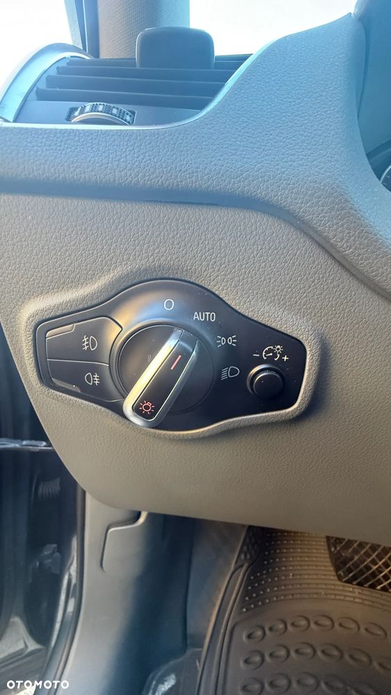 Audi Q5 2.0 TDI Quattro Design S tronic - 34