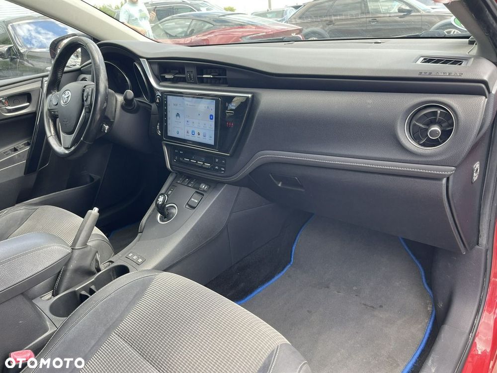 Toyota Auris Hybrid 135 Prestige - 13