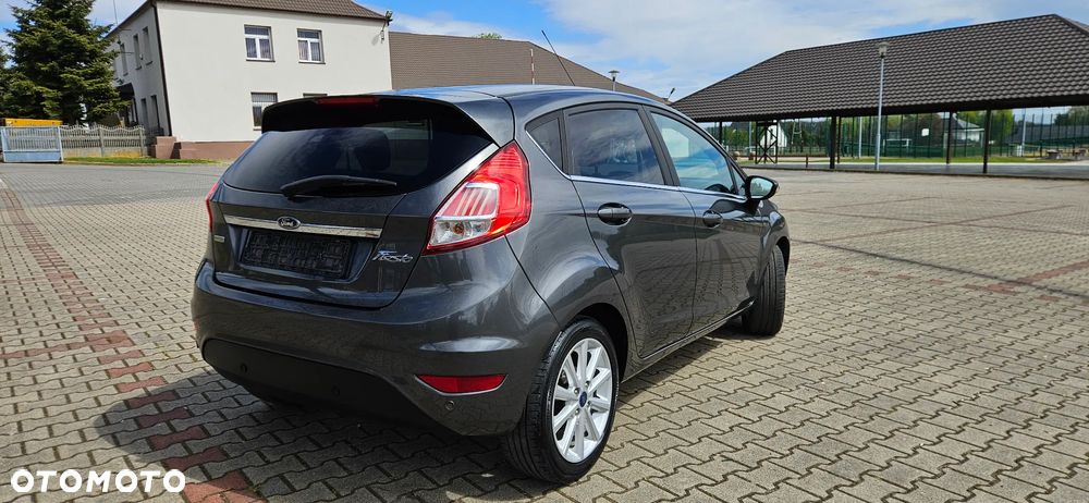 Ford Fiesta 1.0 EcoBoost S&S TITANIUM - 4